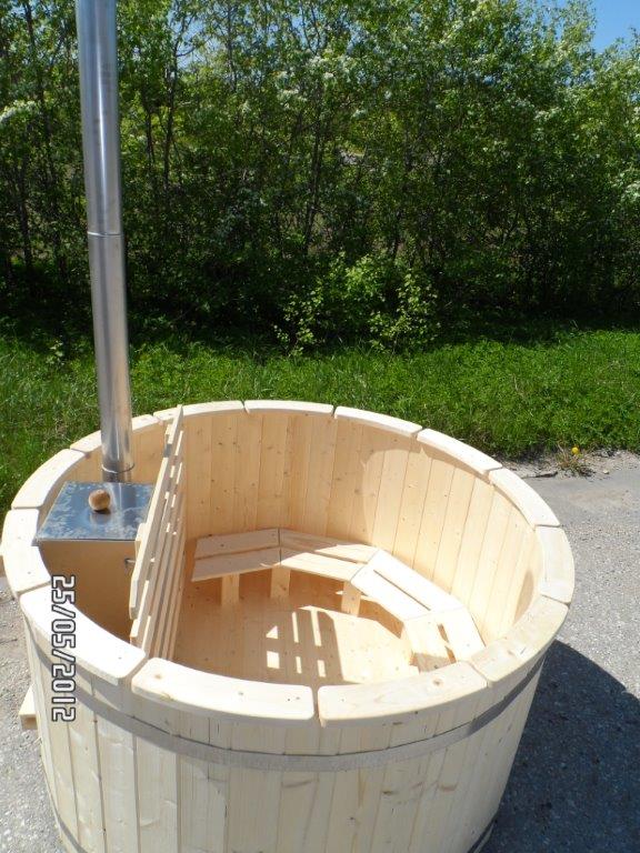 Dřevěná koupací káď HOT TUBE BALTIC - interní kamna